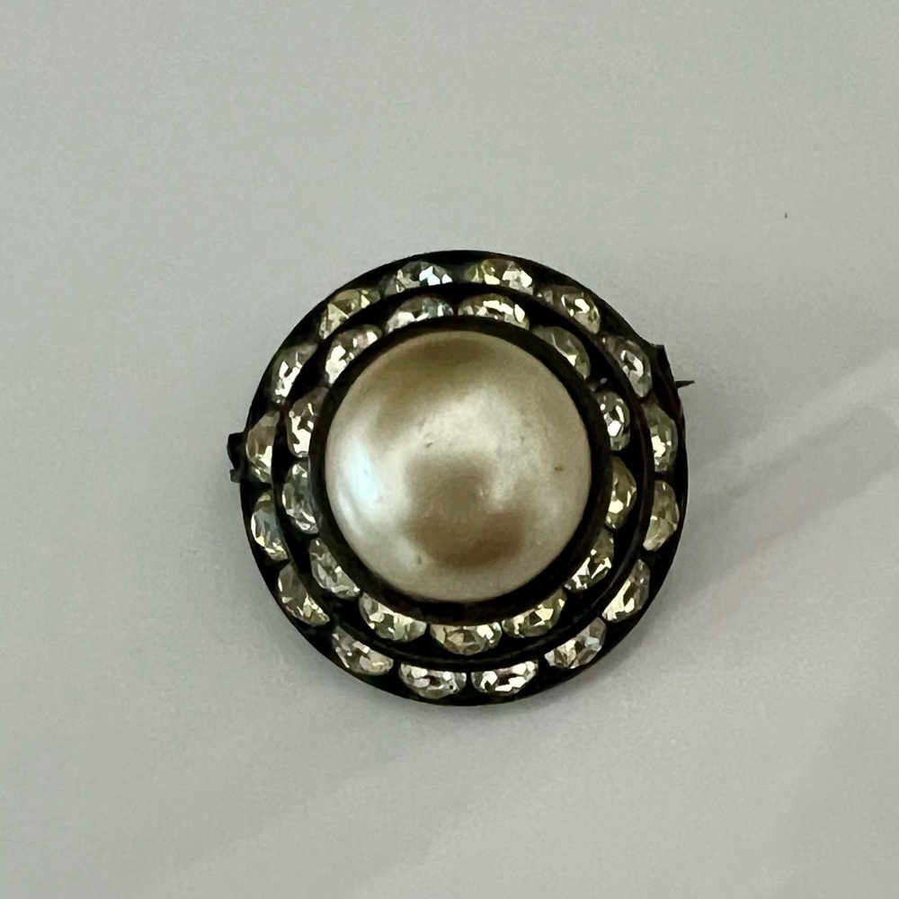 Vintage Pearl and Dark Metal Brooch